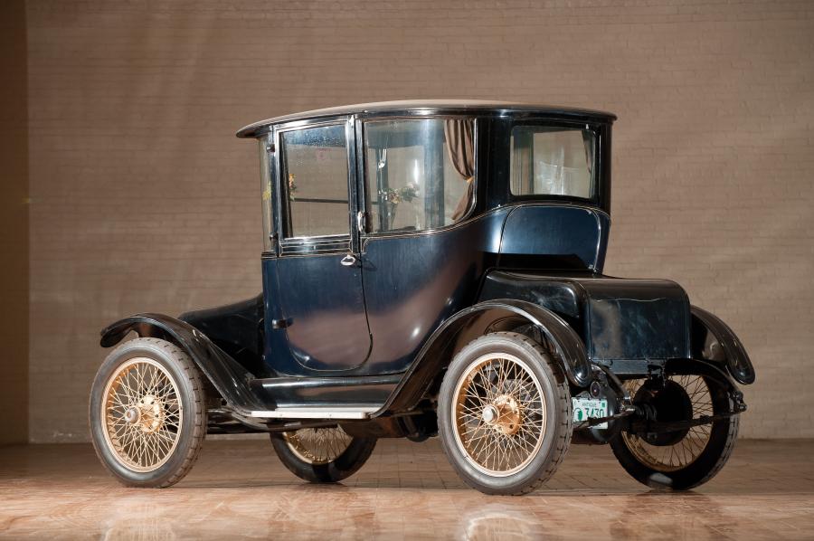  Detroit Electric Model 75B Brougham 1918 года  (фото 14 из 14)